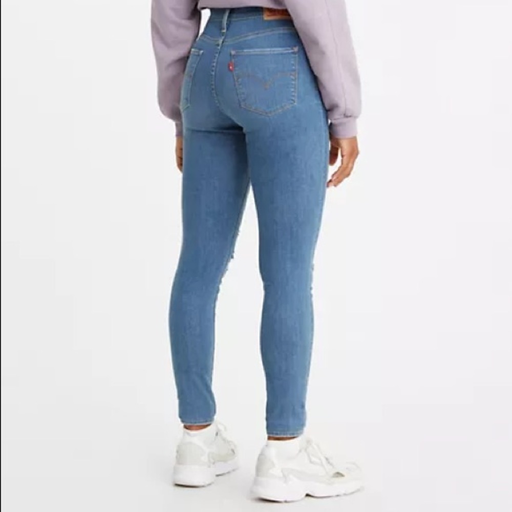 Levi's 721 High Rise Skinny Jeans